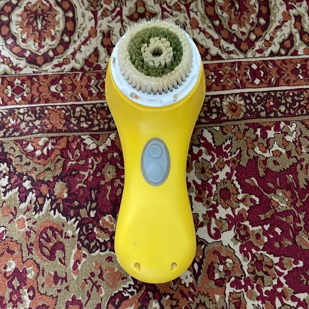 Clarisonic Mia 2 Special Goop Edition Yellow